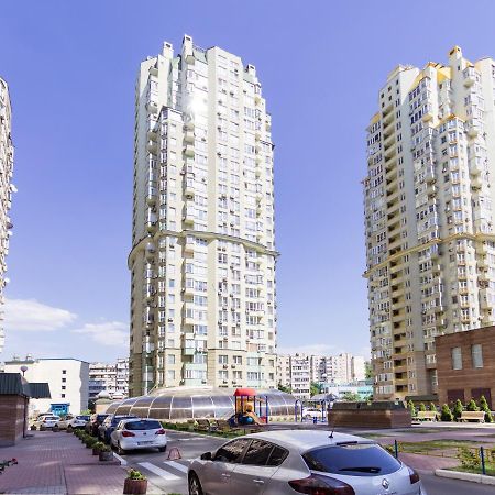 Navit Apartments With Breakfast, Near The Railway Station, The City Center, The Park Киев Екстериор снимка