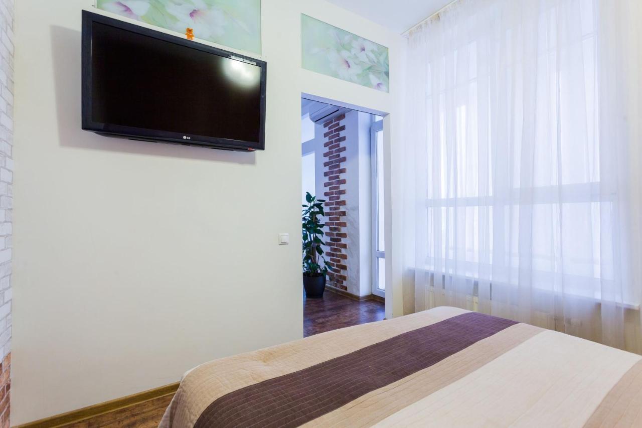 Navit Apartments With Breakfast, Near The Railway Station, The City Center, The Park Киев Екстериор снимка