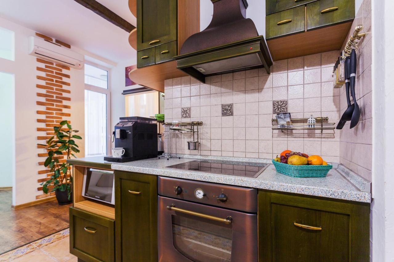Navit Apartments With Breakfast, Near The Railway Station, The City Center, The Park Киев Екстериор снимка