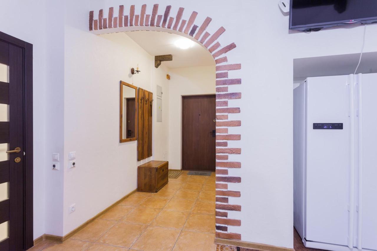 Navit Apartments With Breakfast, Near The Railway Station, The City Center, The Park Киев Екстериор снимка